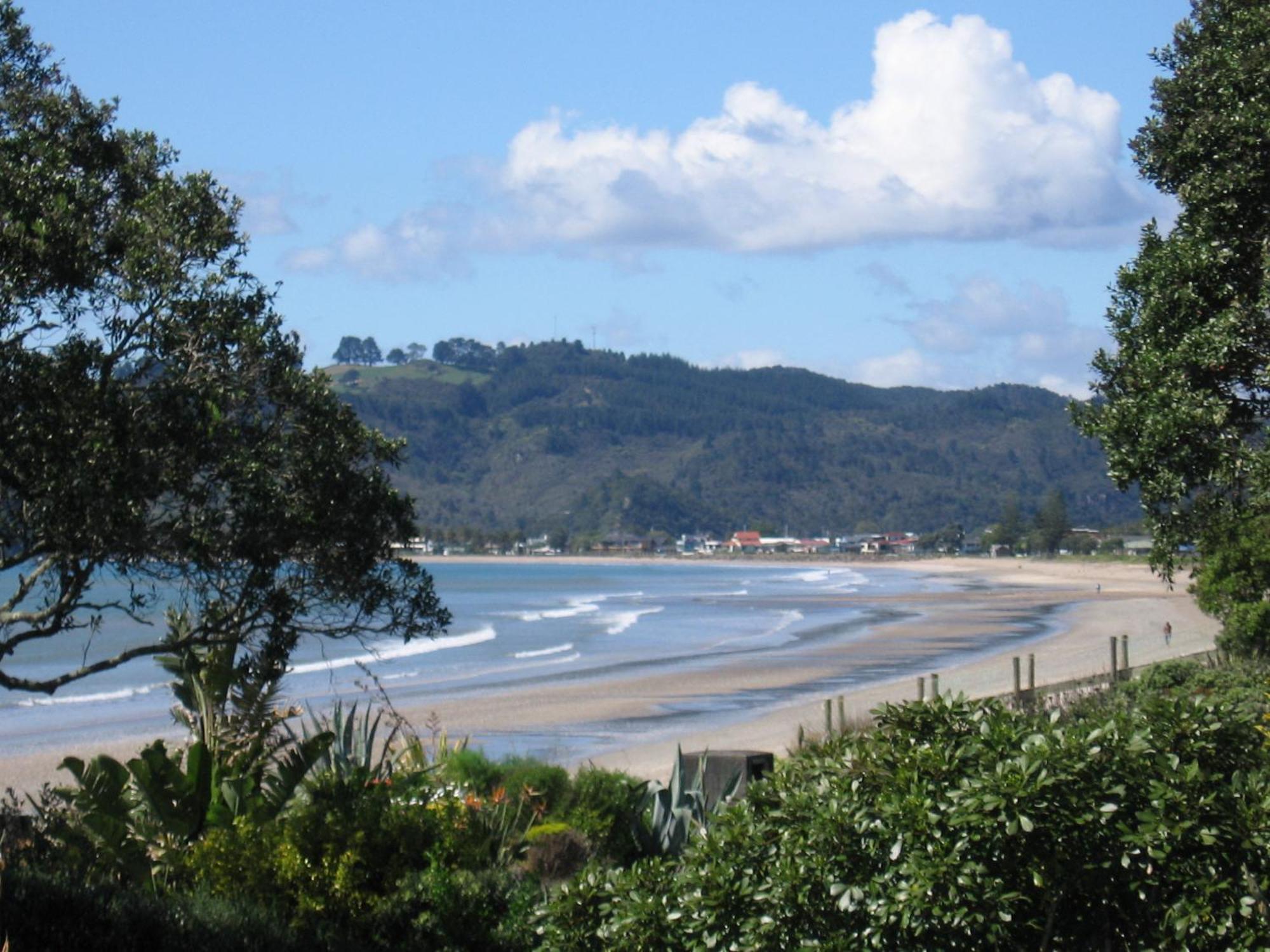Beachfront 4*